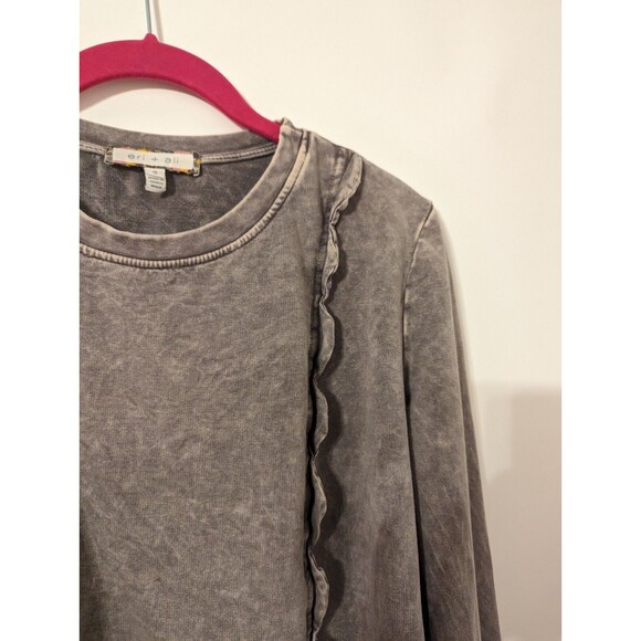 Anthropologie Eri + Ali Small Pullover Acid Wash Ruffle Grey Distressed - Picture 9 of 13